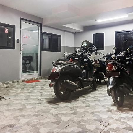Collection O 91131 New V1 Hotel Jakarta Bagian luar foto